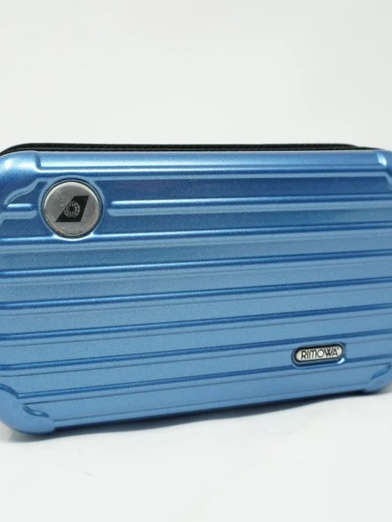 RIMOWA California Blue EVA Air 1st Class Amenity Kit Toiletry Case - Picture 3 of 4